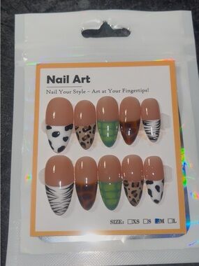 10 PC Hand Crafted Jungle Fever French Nails NEW